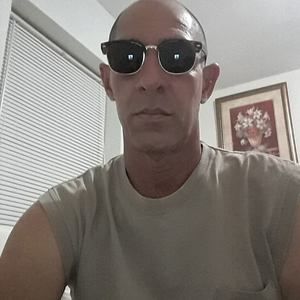 Meet your Posher, Ebebezer